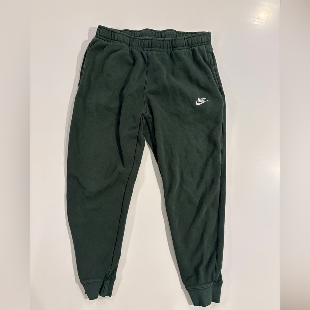 Nike Men's Fir Green Sportswear Club Fleece Joggers